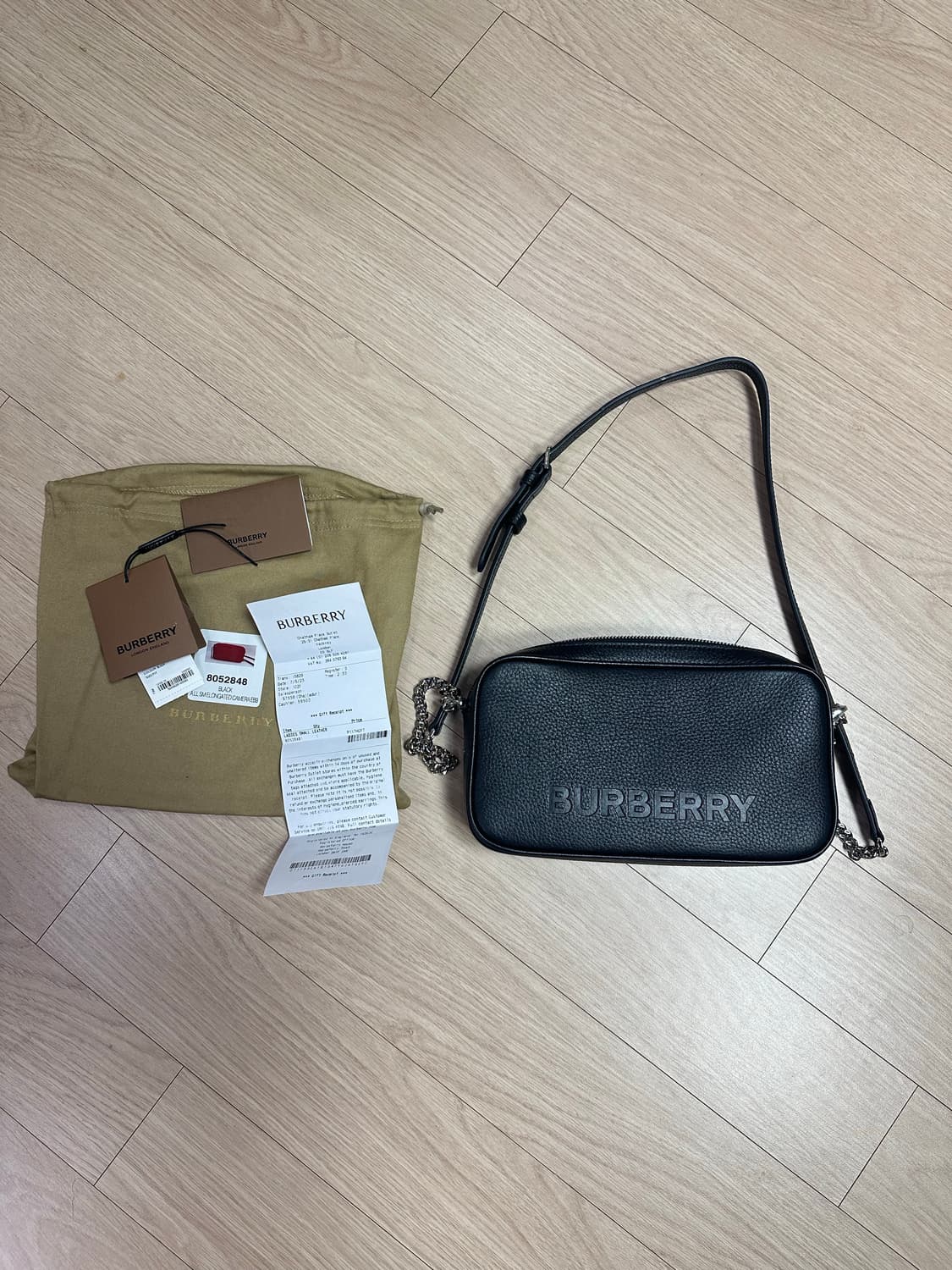 버버리 로고 카메라 크로스백 스몰사이즈 블락 거의새것 판매 상품이미지1