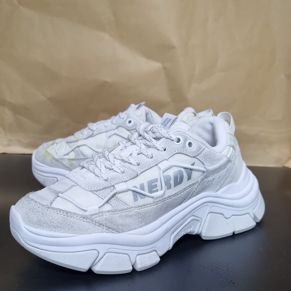 널디 젤리그 크림 여성운동화240  상품이미지1