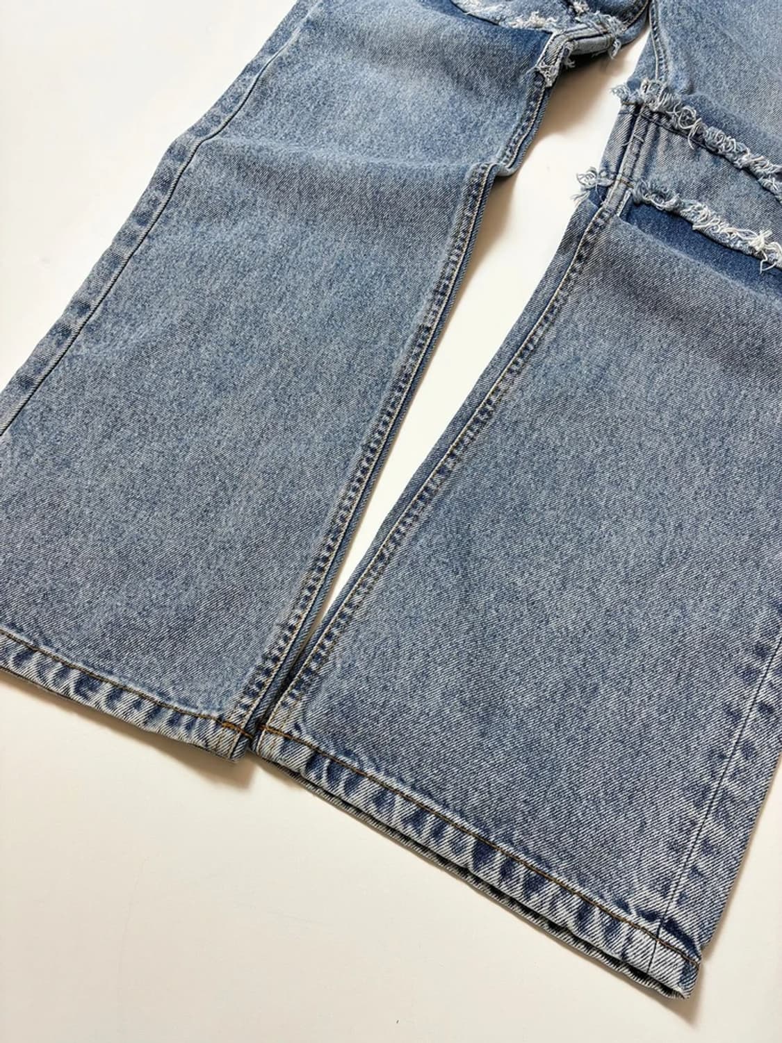 감마갤러리 21FW 웨이브 진 라이트블루 데님 팬츠 PN8433 상품이미지5