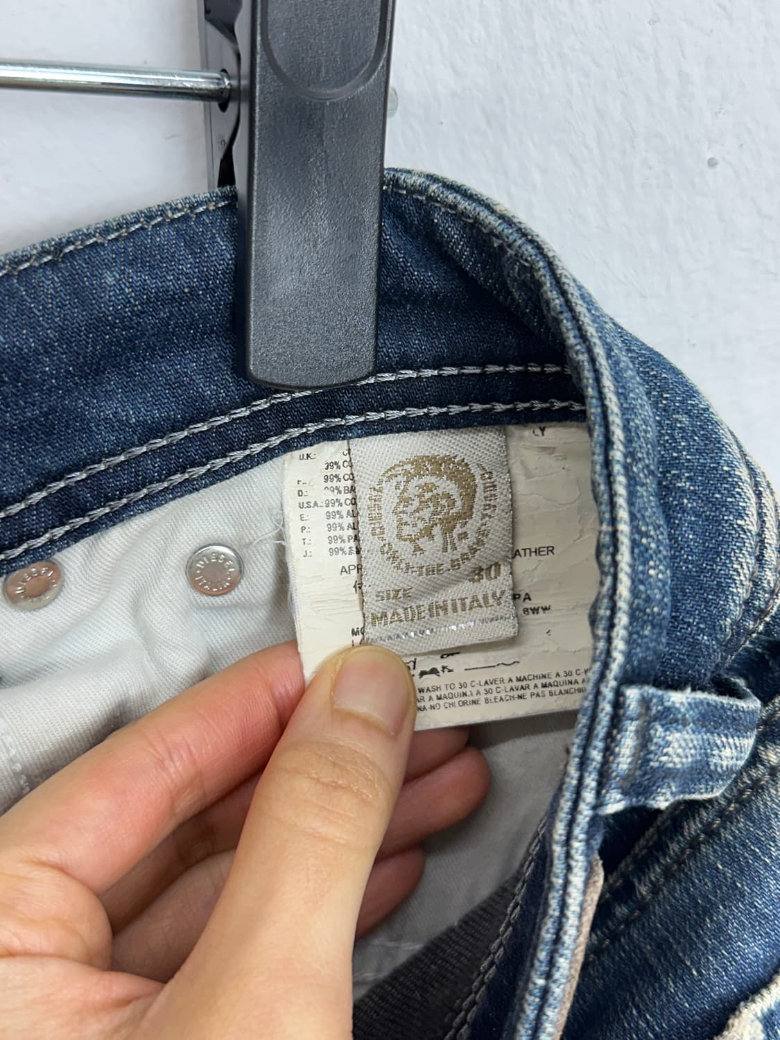 Diesel OOSWW Stretch Distressed Denim 상품이미지10