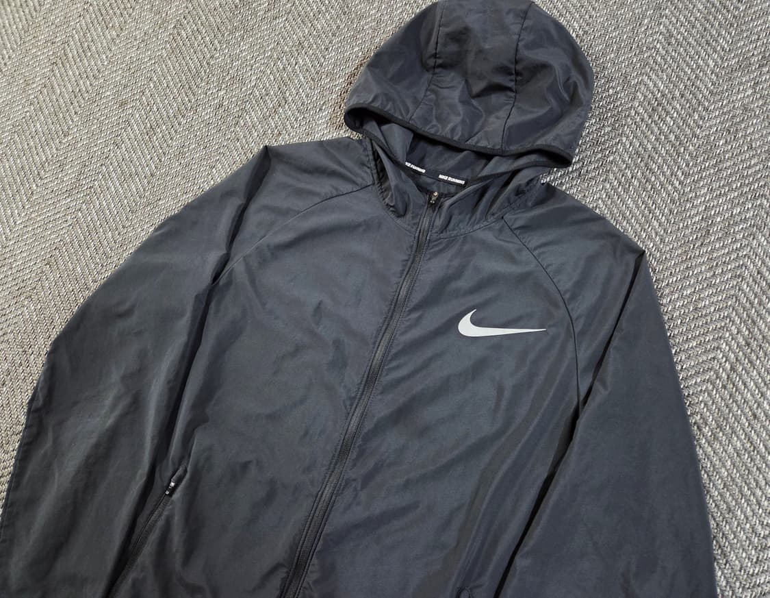 나이키 러닝 경량 바람막이 자켓 상품이미지3