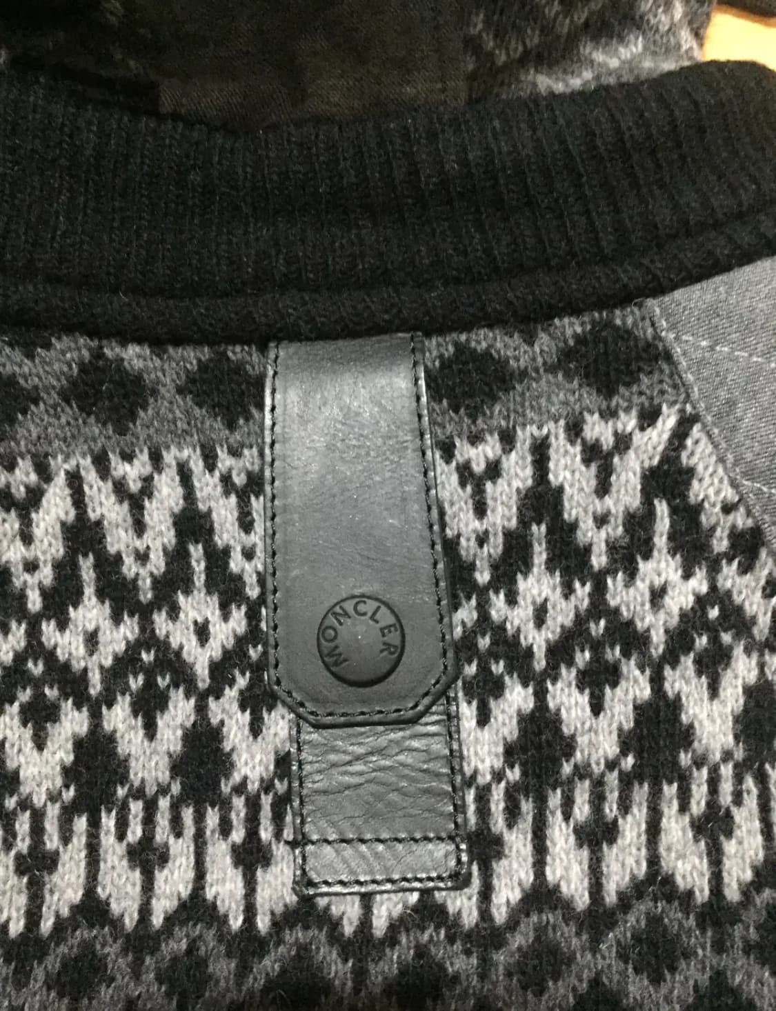 몽클레르 X 화이트 마운티니어링 풀-버튼 후디 니트웨어(M 사이즈) 상품이미지10