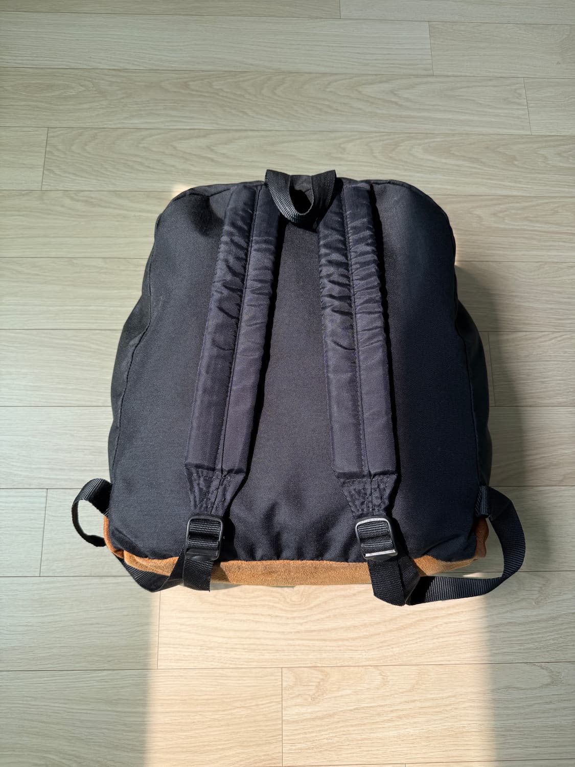 이스트팩 90s 빈티지 스웨이드 바텀 백팩 상품이미지4