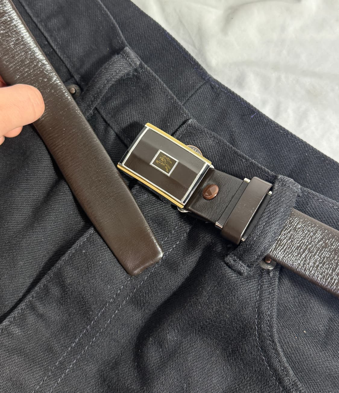 버버리 레더 벨트 상품이미지1