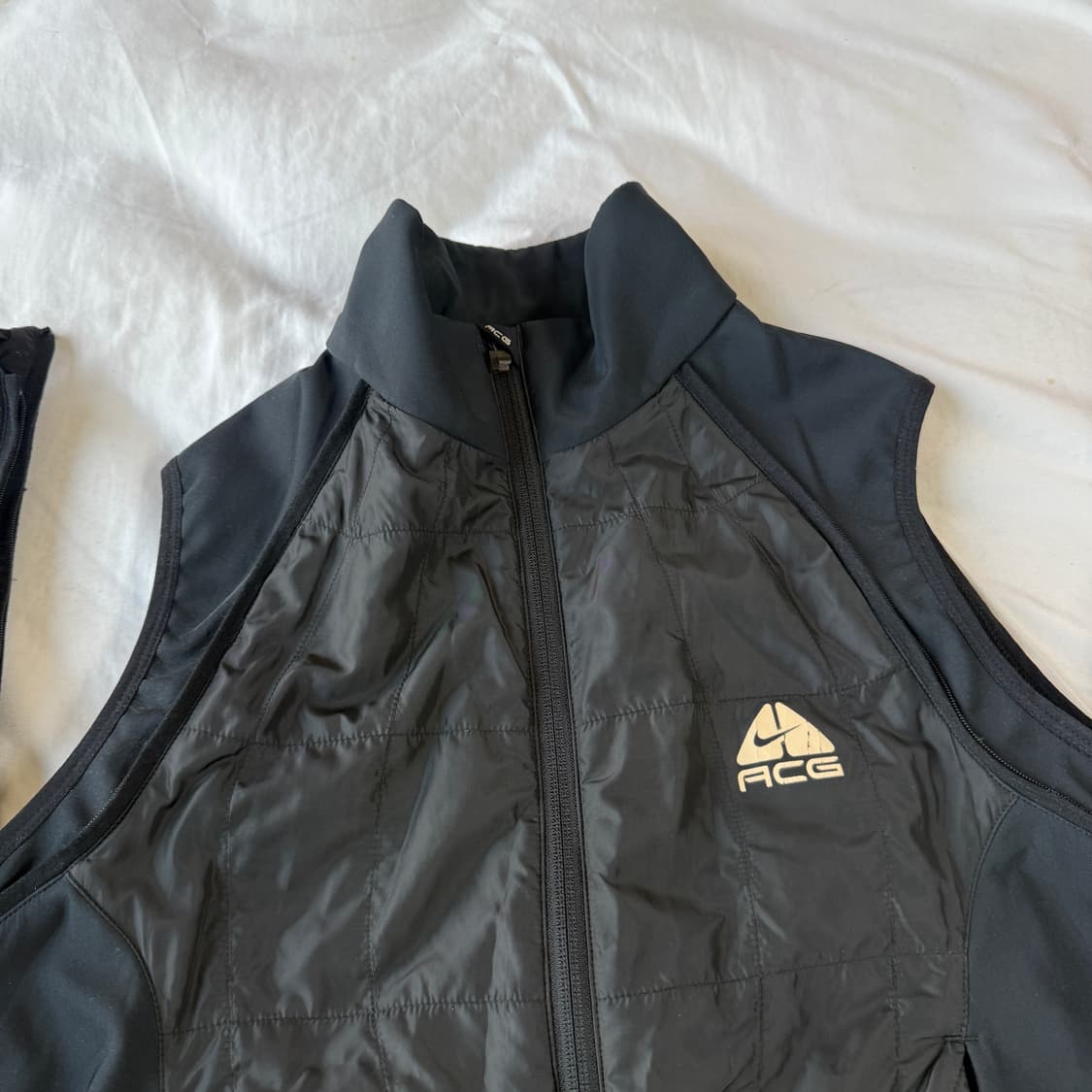 나이키 ACG 블랙 트랜스폼 패딩 러닝 베스트 (S) 상품이미지3