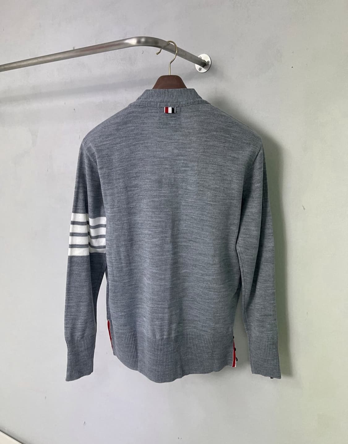 새상품 톰브라운 4선 가디건 상품이미지2