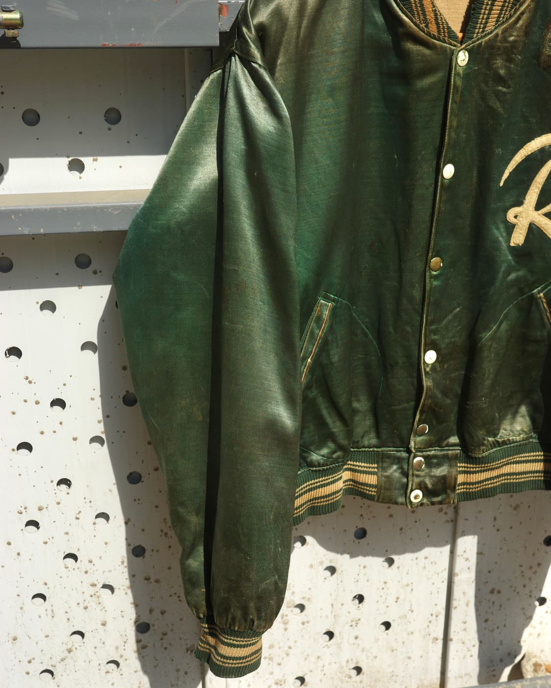 50s ‘R’ ‘Coach’ 울 펠트 패치 나일론 새틴 레터맨 자켓 상품이미지2