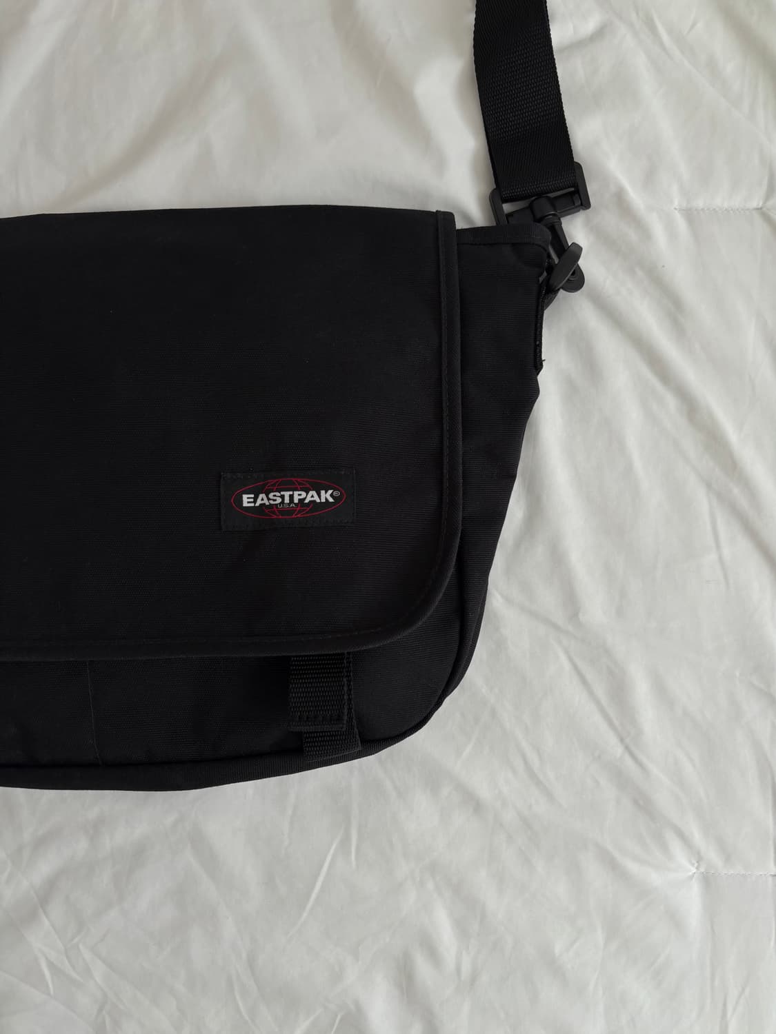 EASTPAK cross bag 이스트팩 크로스백 상품이미지4