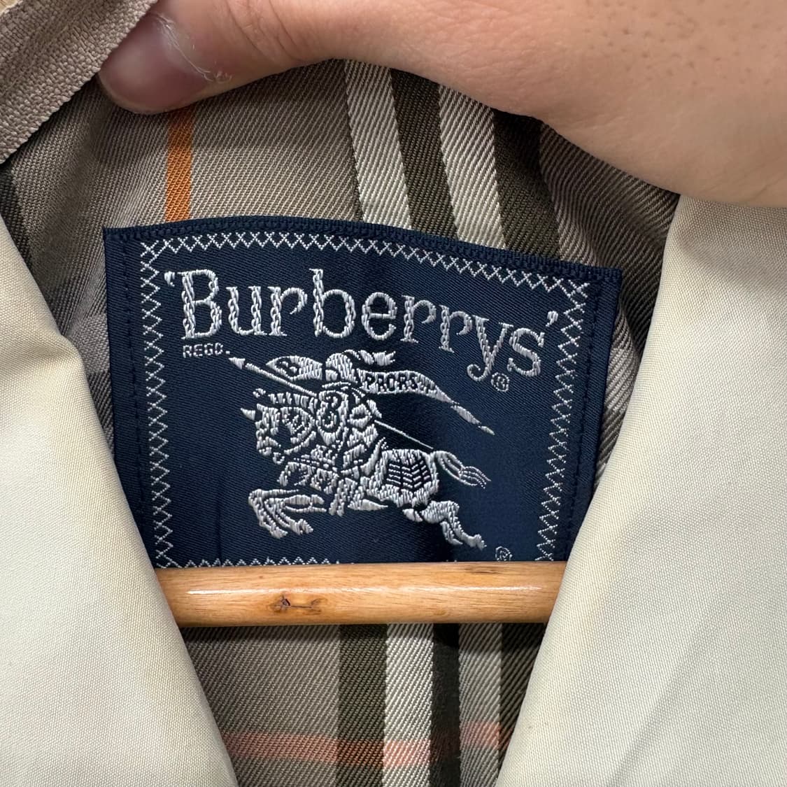 버버리 베이지 롱 트렌치 코트 M 상품이미지6