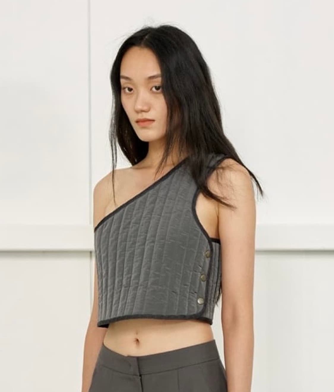 에스이오 원숄더 퀼팅탑 상품이미지1