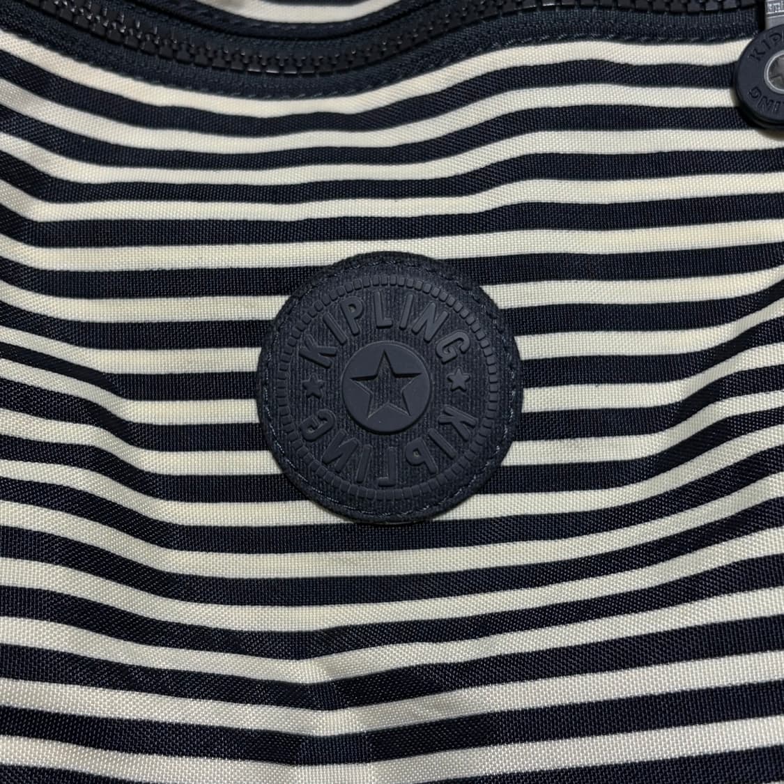 키플링 스트라이프 토트백 상품이미지3