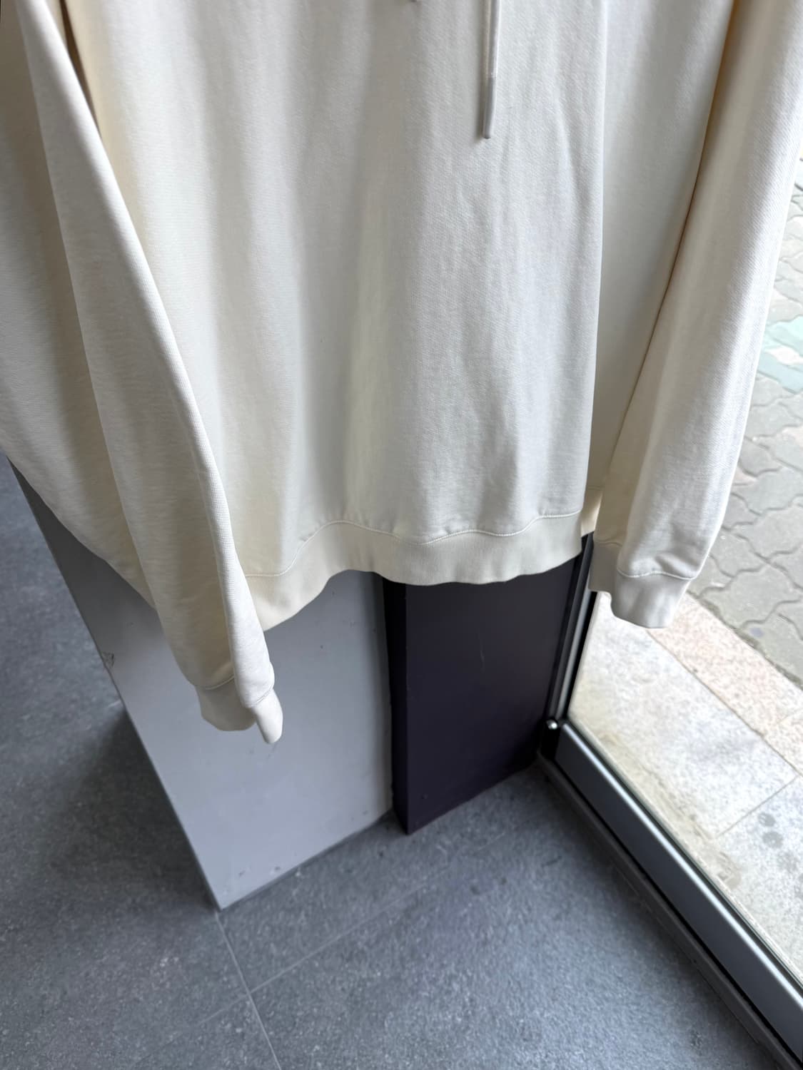 50/ 솔리드옴므 23-24FW 백스프레드 후드티 상품이미지5