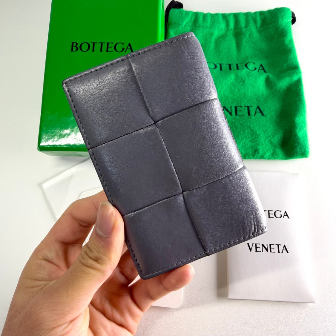 {풀구성/신형} 보테가베네타 맥시 인트레치아토 오거나이저 카드지갑 그레이 상품이미지2
