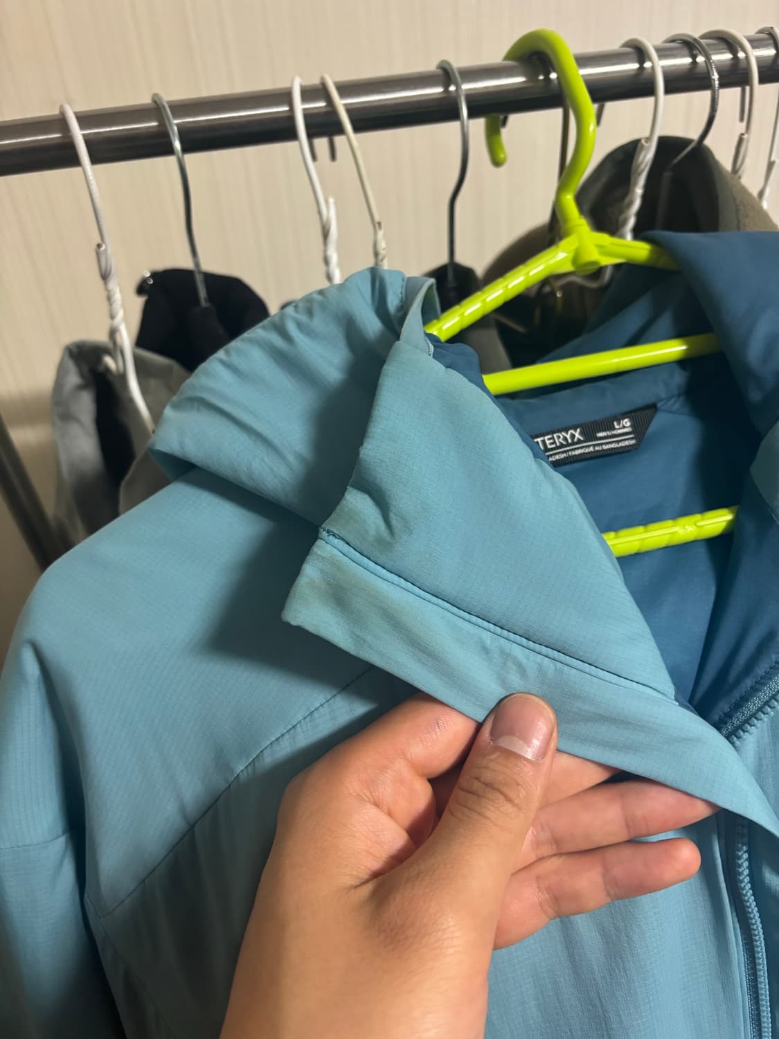 아크테릭스 아톰 후디 솔레스 상품이미지4