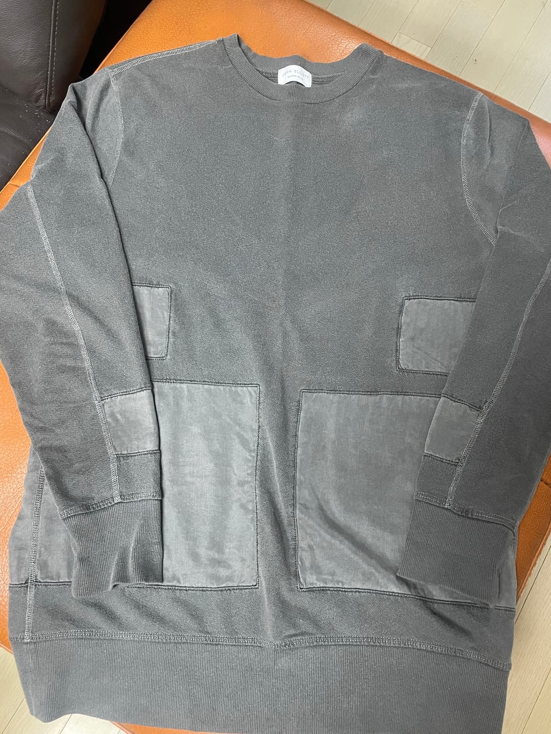 존 엘리엇 패치 맨투맨 2 상품이미지1