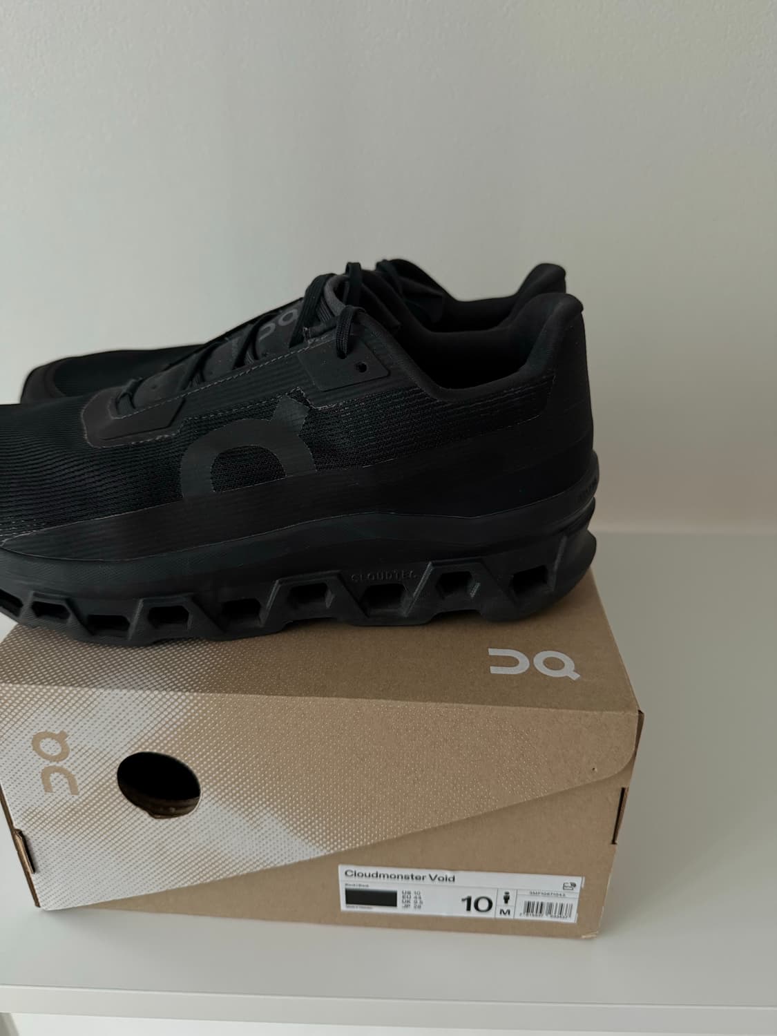 온러닝 클라우드몬스터 보이드 블랙 상품이미지2