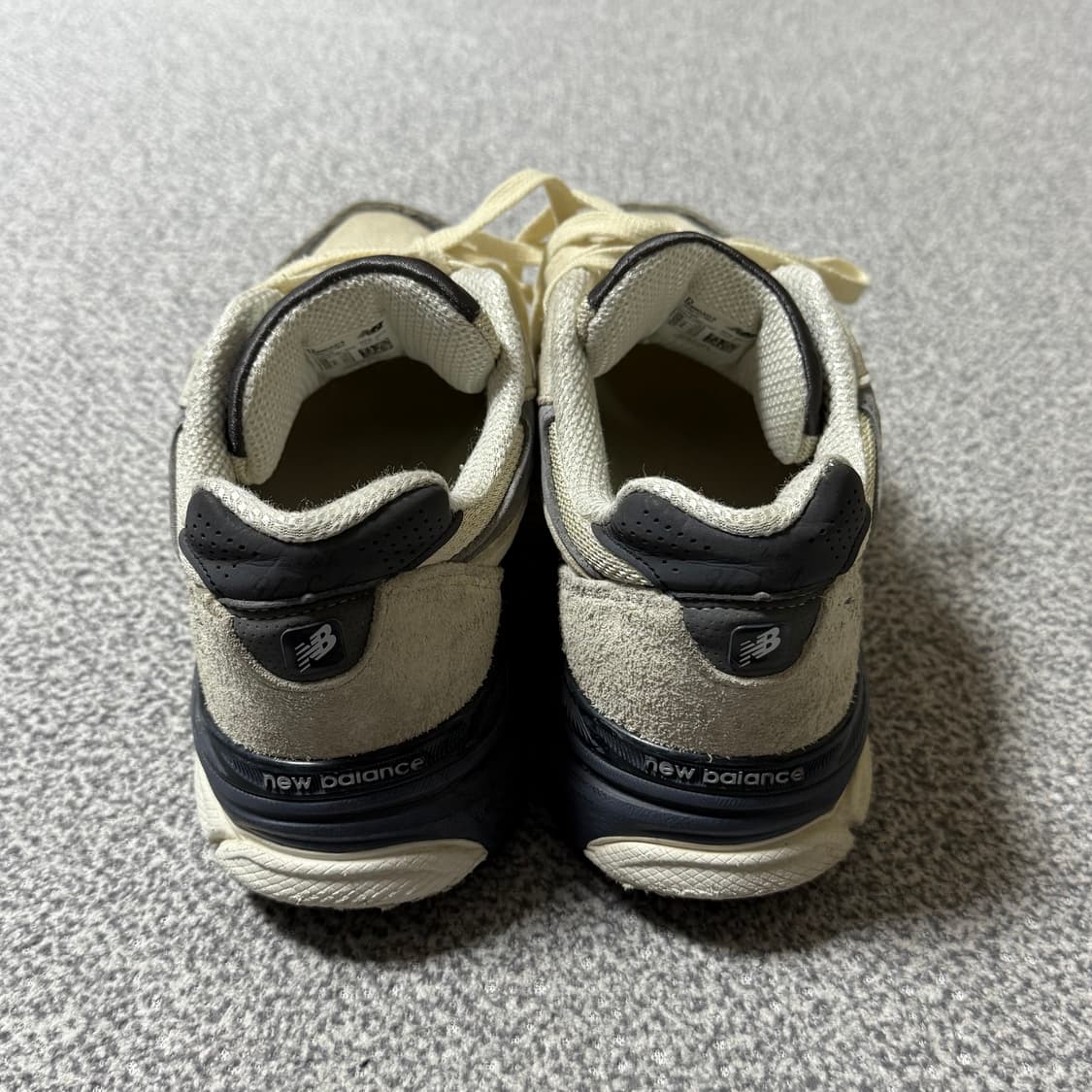 [정가 30만원] 뉴발란스 990 문빔 270 상품이미지8