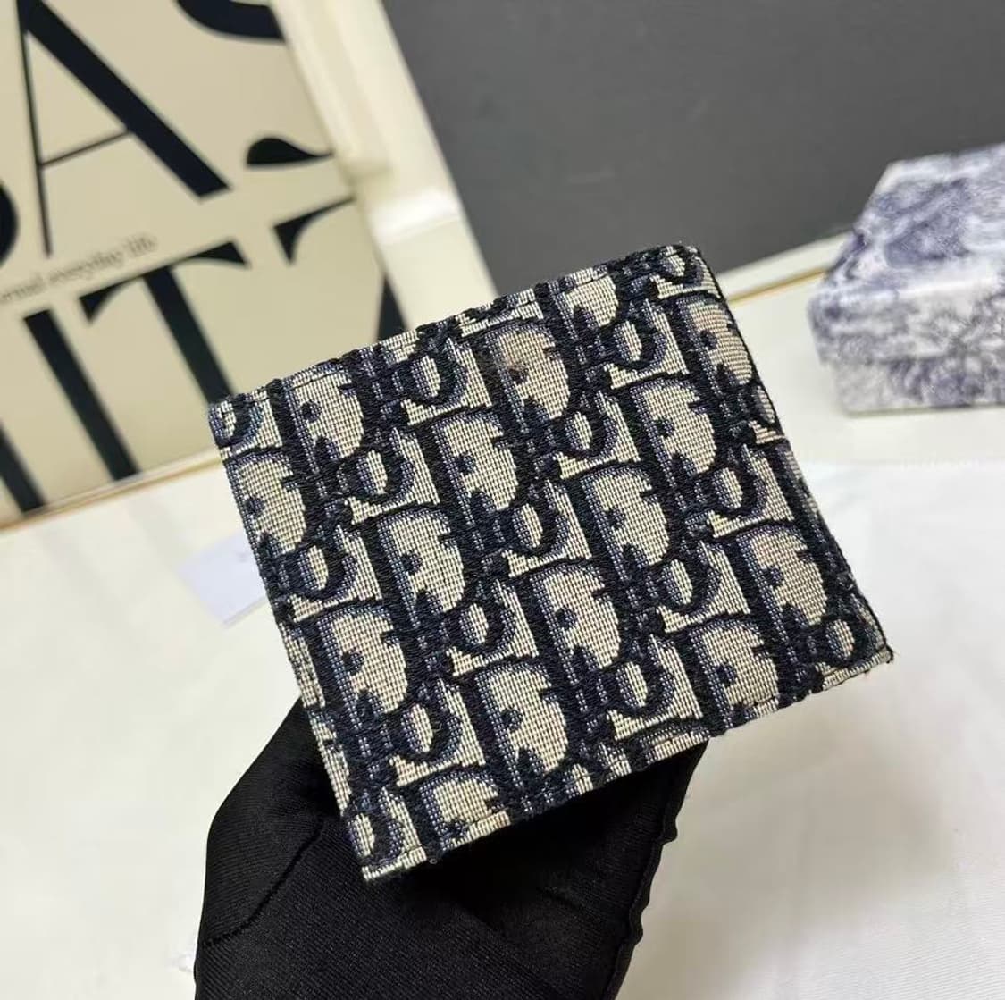 디올 컴팩트 지갑 상품이미지2