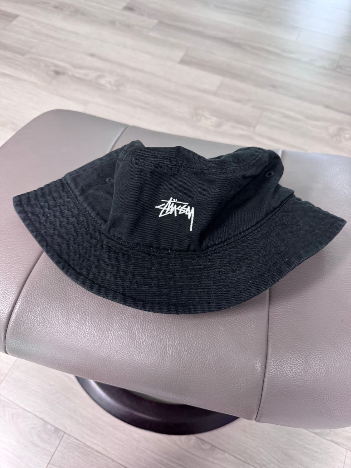 스투시 스탁로고 버킷햇 블랙 상품이미지1