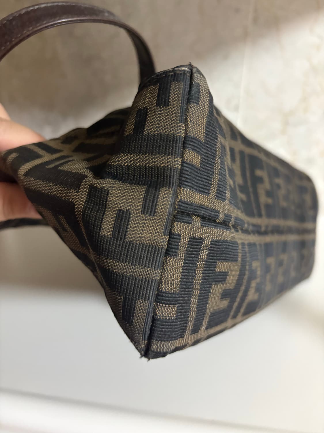 펜디 빅주카 숄더백 상품이미지7