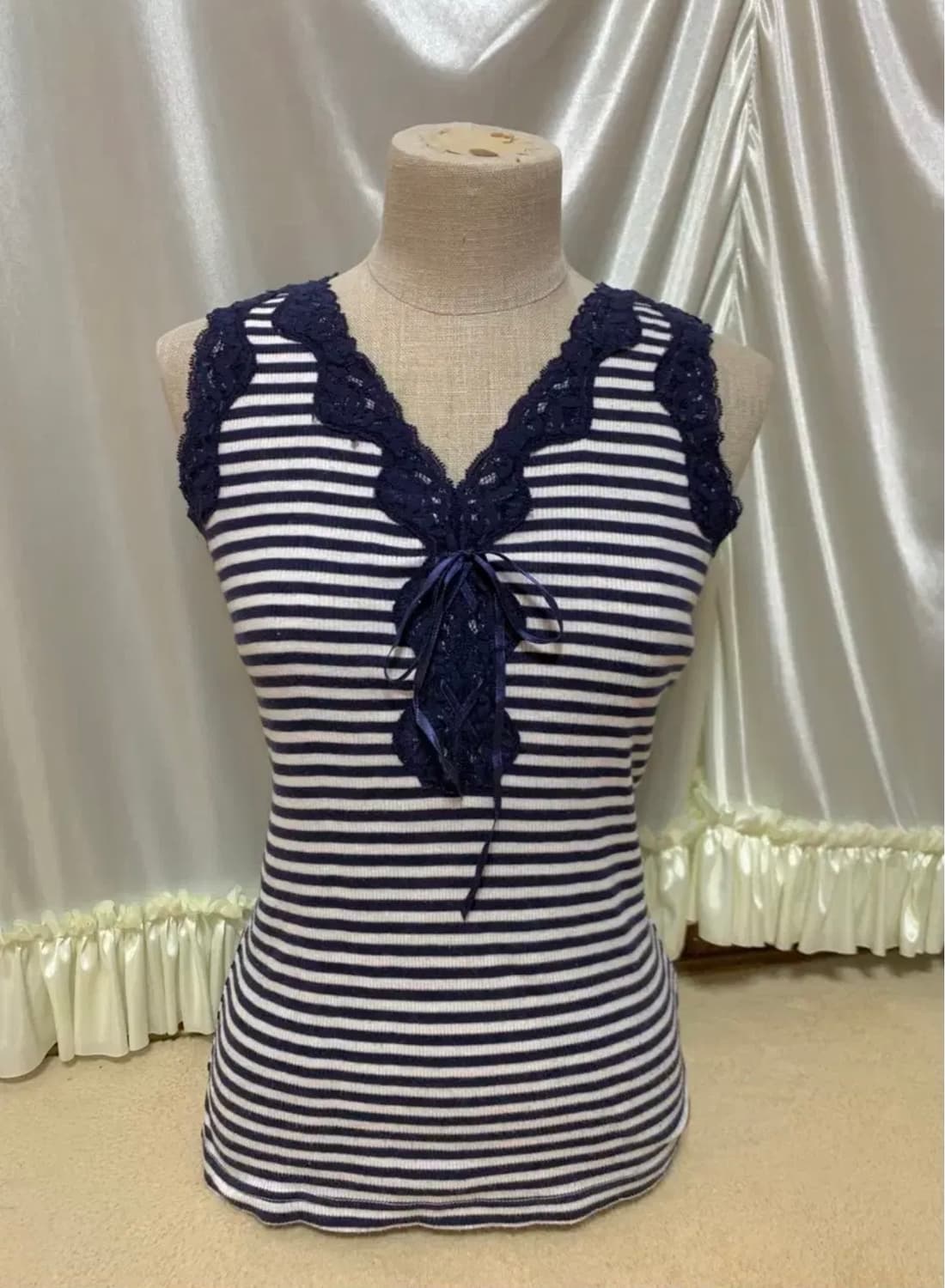 스트라이프 레이스 리본 슬리브리스 탑 빈티지 펑크 갸루 상품이미지1