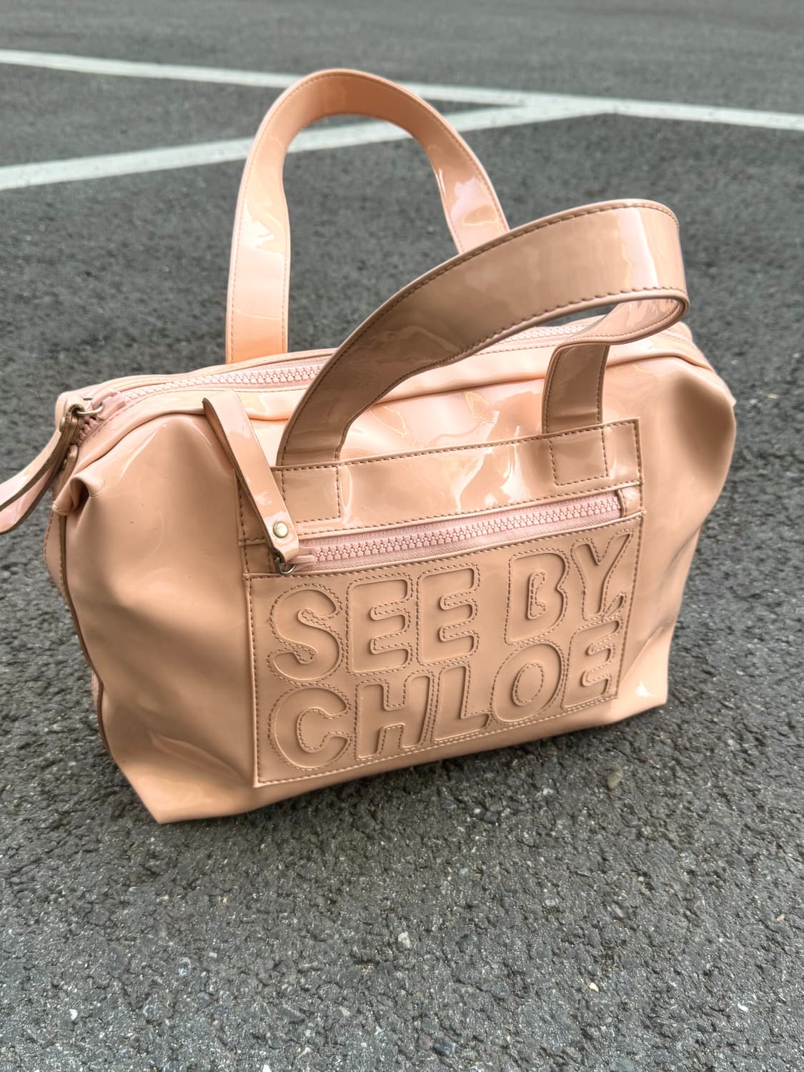 씨바이 끌로에 에나멜 토트백 상품이미지3