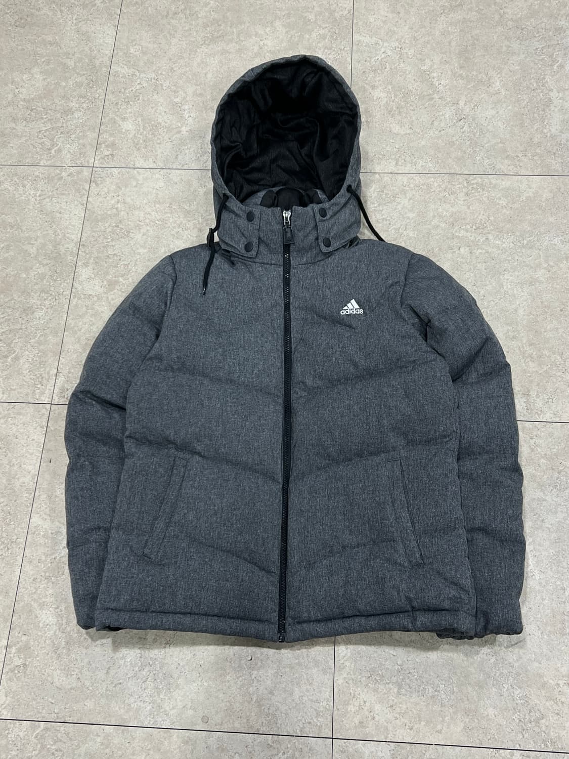 아디다스 우먼스 영다운 패딩 자켓 차콜 상품이미지2