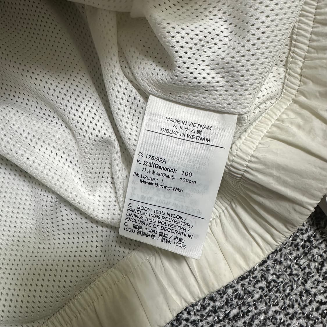 (L) 나이키 빅스우시 바람막이 자켓 화이트/블랙 상품이미지3