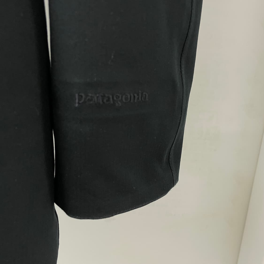 파타고니아 블랙 패딩 M(W) 상품이미지4