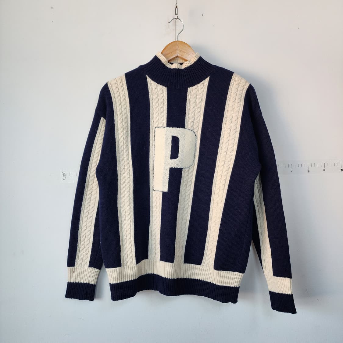 SJYP 네이비 화이트 스트라이프 니트 스웨터 상품이미지1