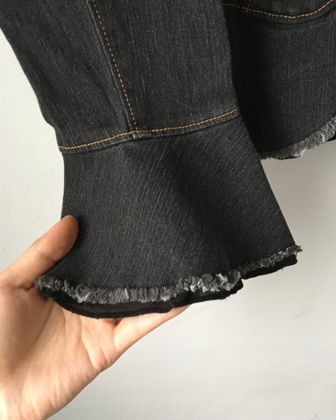 Line detail ruffle denim jacket 상품이미지6