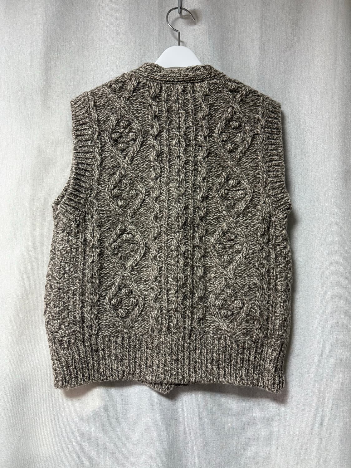 낫띵리튼 컨트리케이블 니트 베스트 상품이미지4