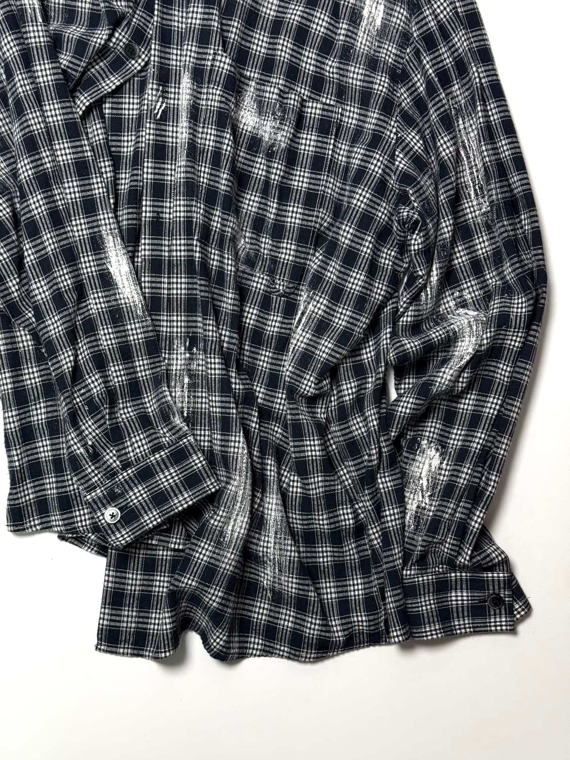 논플로어 페인팅 셔츠 판매합니다 상품이미지2