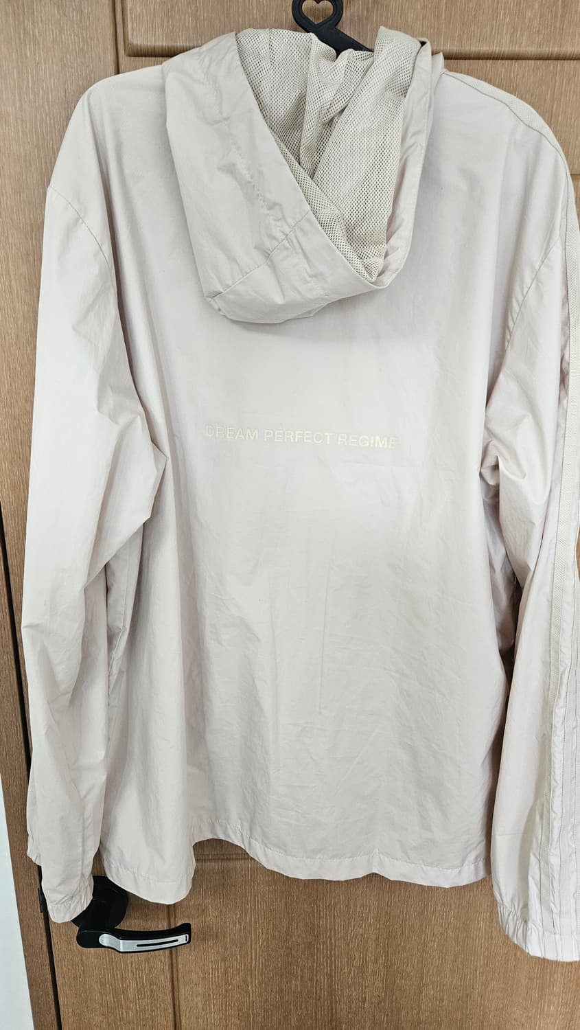 아디다스xDPR 바람막이 상품이미지2