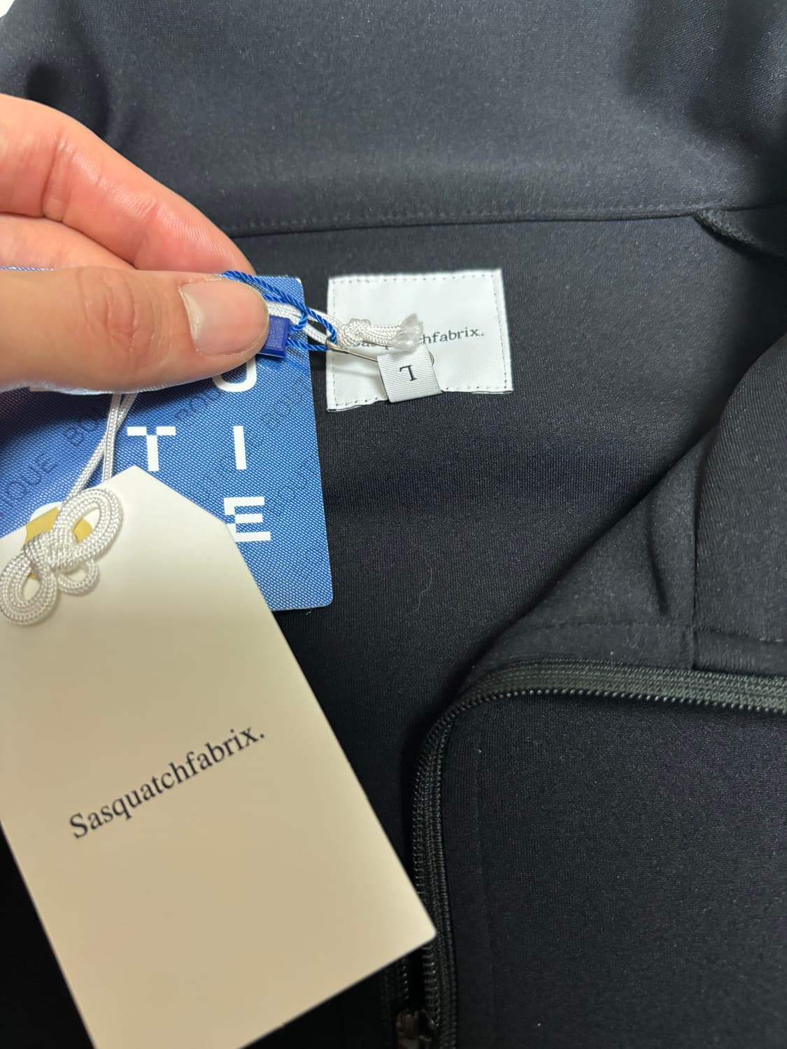 [정품] [새상품] 사스콰치패브릭스 레이스 테이프 트랙 자켓 L 상품이미지3