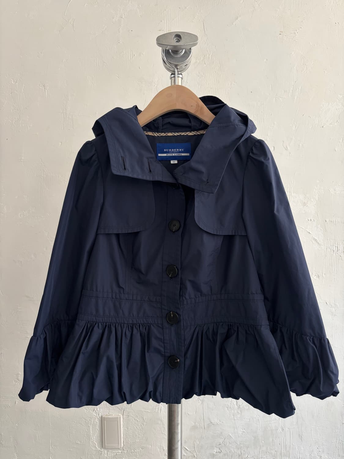 Burberry 버버리 블루라벨 셔링 숏 트렌치 후드자켓 상품이미지1