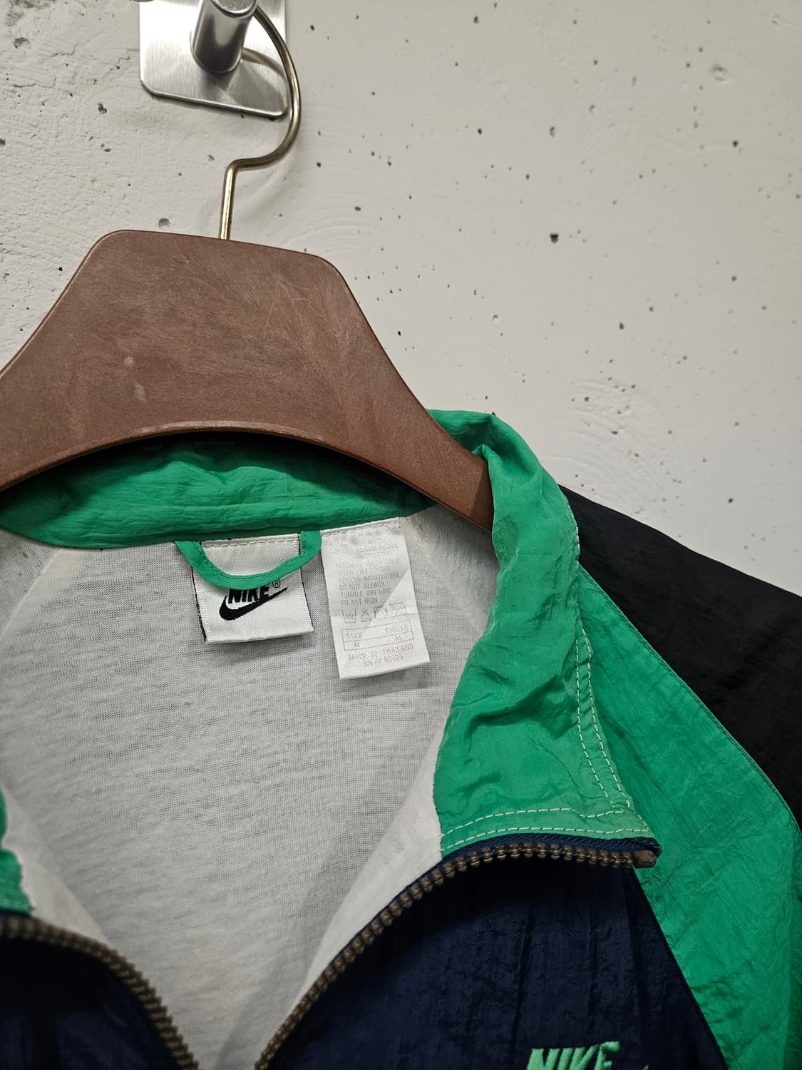 나이키 바람막이 상품이미지2