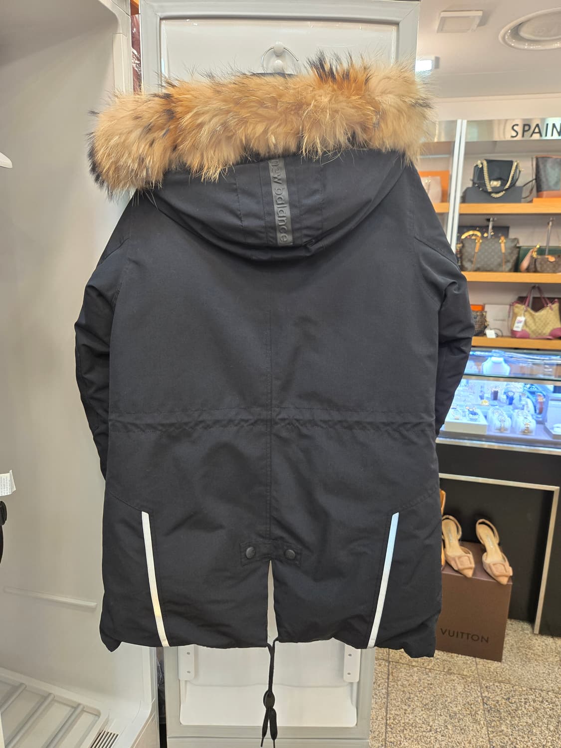 뉴발란스 카메라맨 시티 다운 파카 상품이미지2