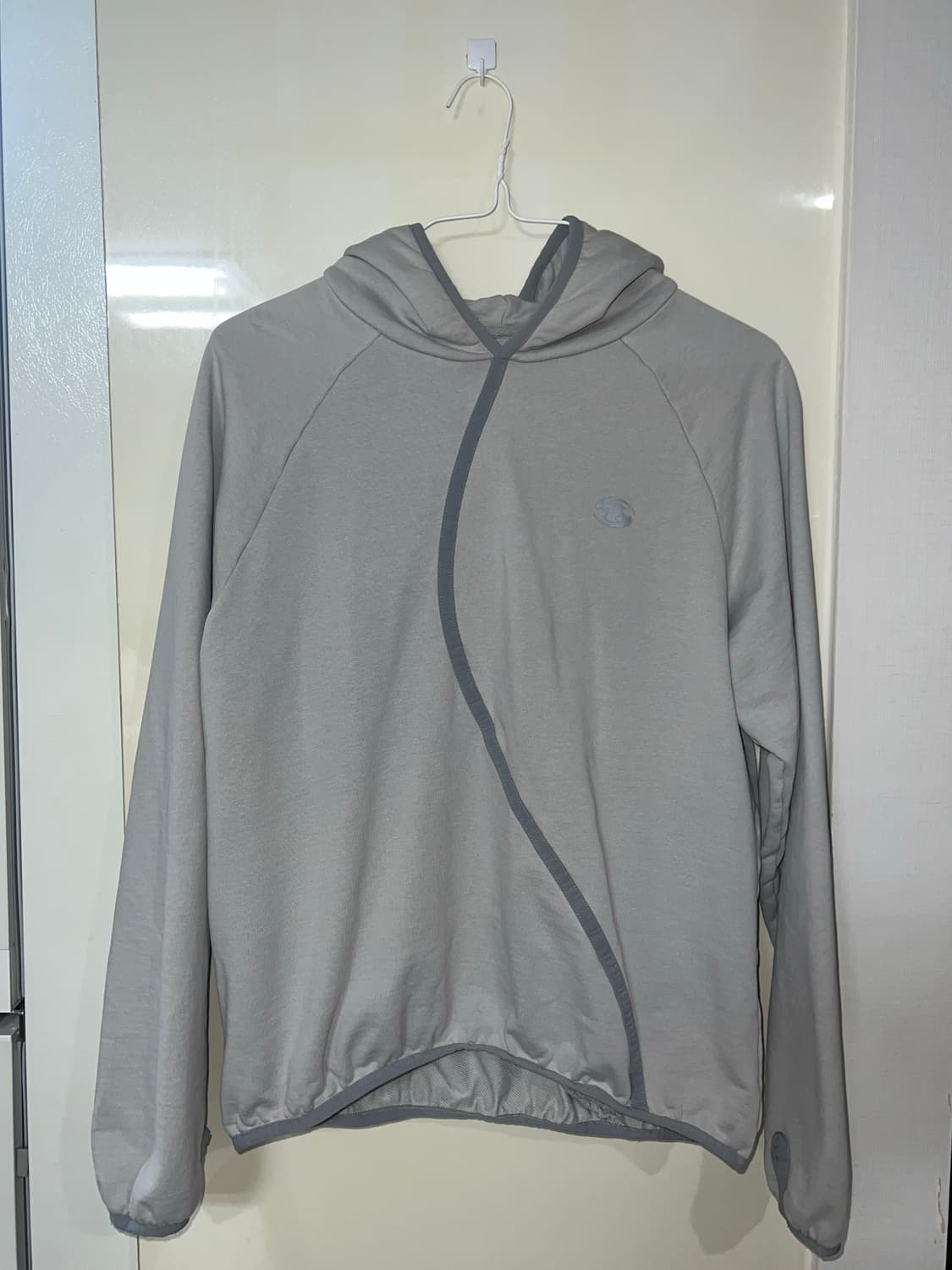 산산기어 테이프트 후드 그레이 23 s/s 2사이즈 상품이미지3