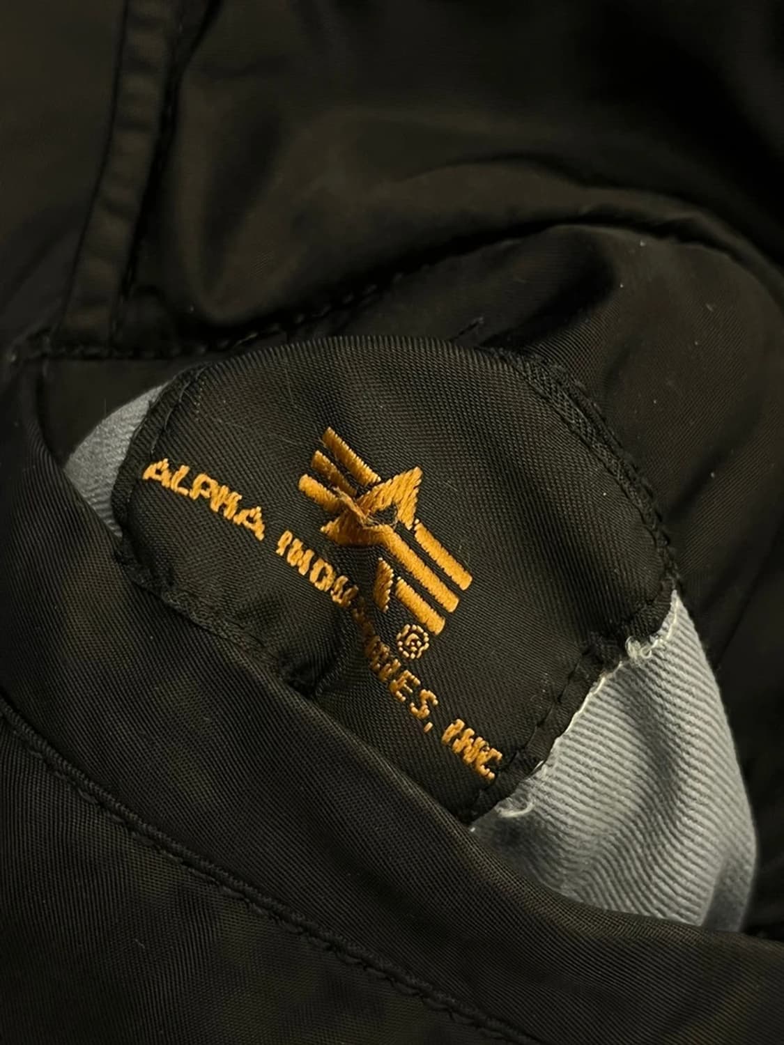 알파 인더스트리  MA-1 플라이트 재킷 PN7046 상품이미지9