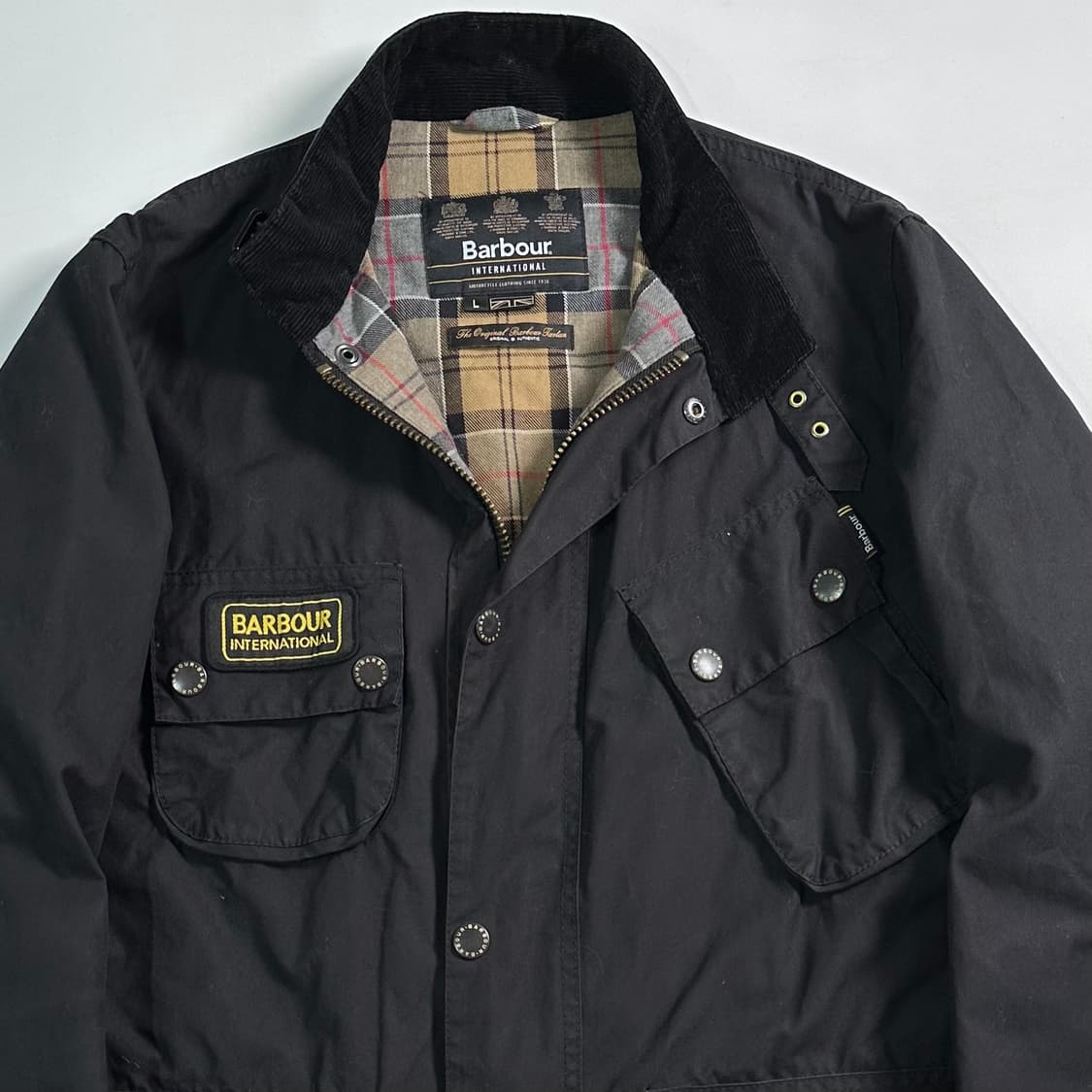 바버 인터네셔널 왁스 벨티드 자켓 상품이미지3