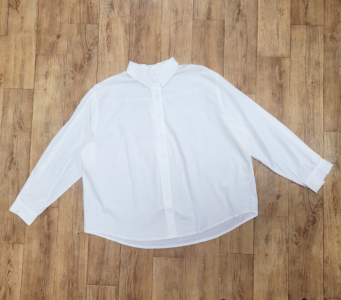 프리티영띵(pyt) 박시셔츠 프리사이즈 새상품 상품이미지1