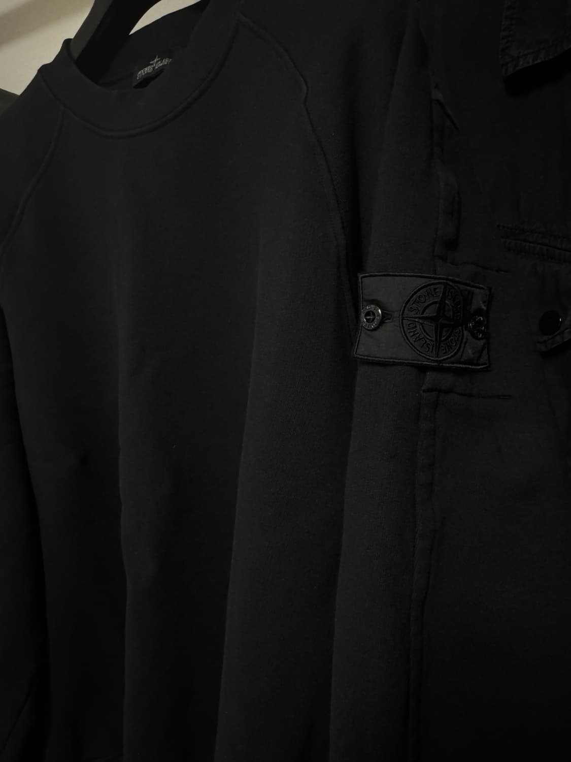 스톤아일랜드 쉐도우 프로젝트 23ss 맨투맨 상품이미지2