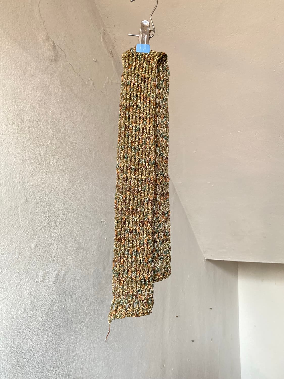 에스닉 카키 반짝이 숏 머플러 상품이미지1