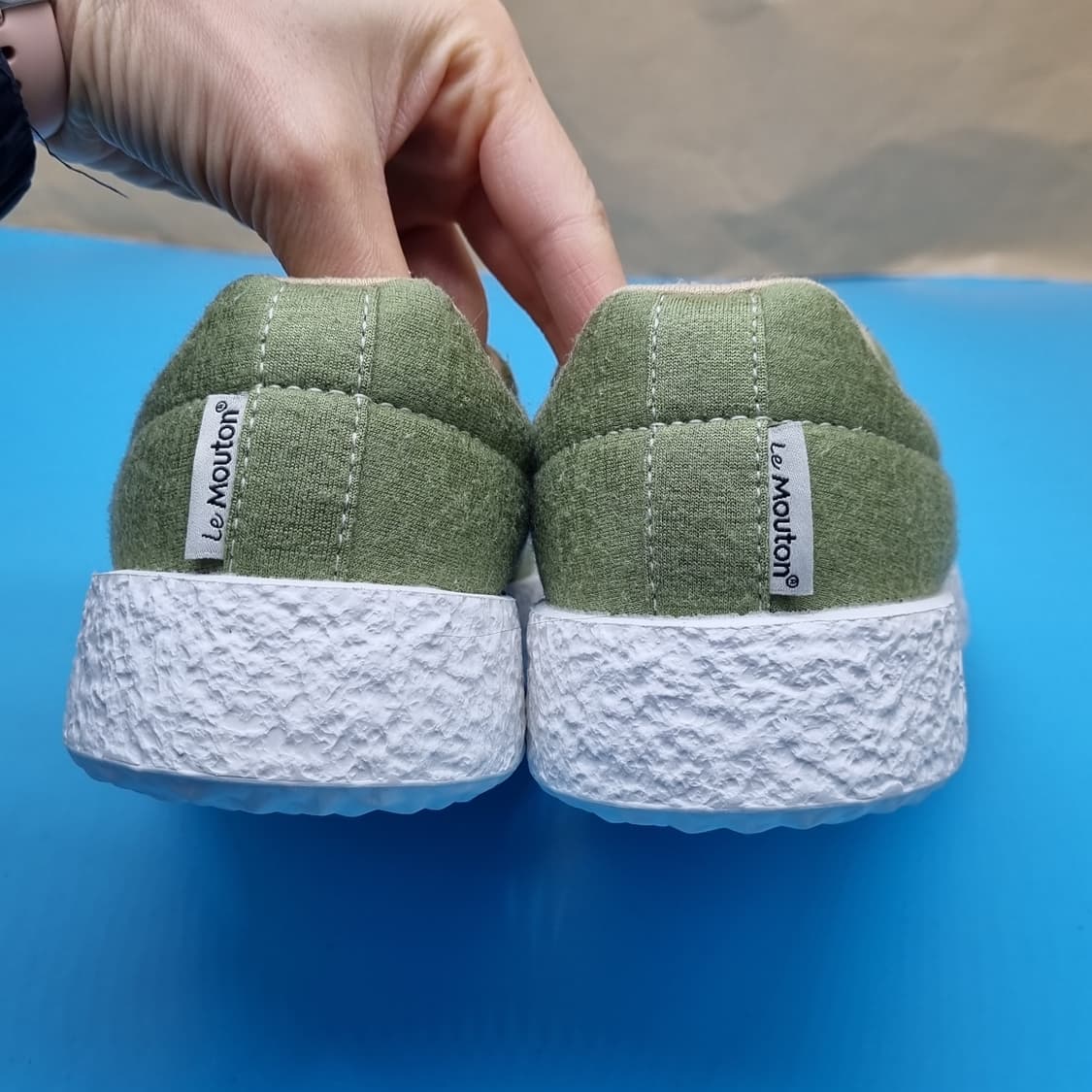 르무통 올리브그린 스니커즈 225 상품이미지4