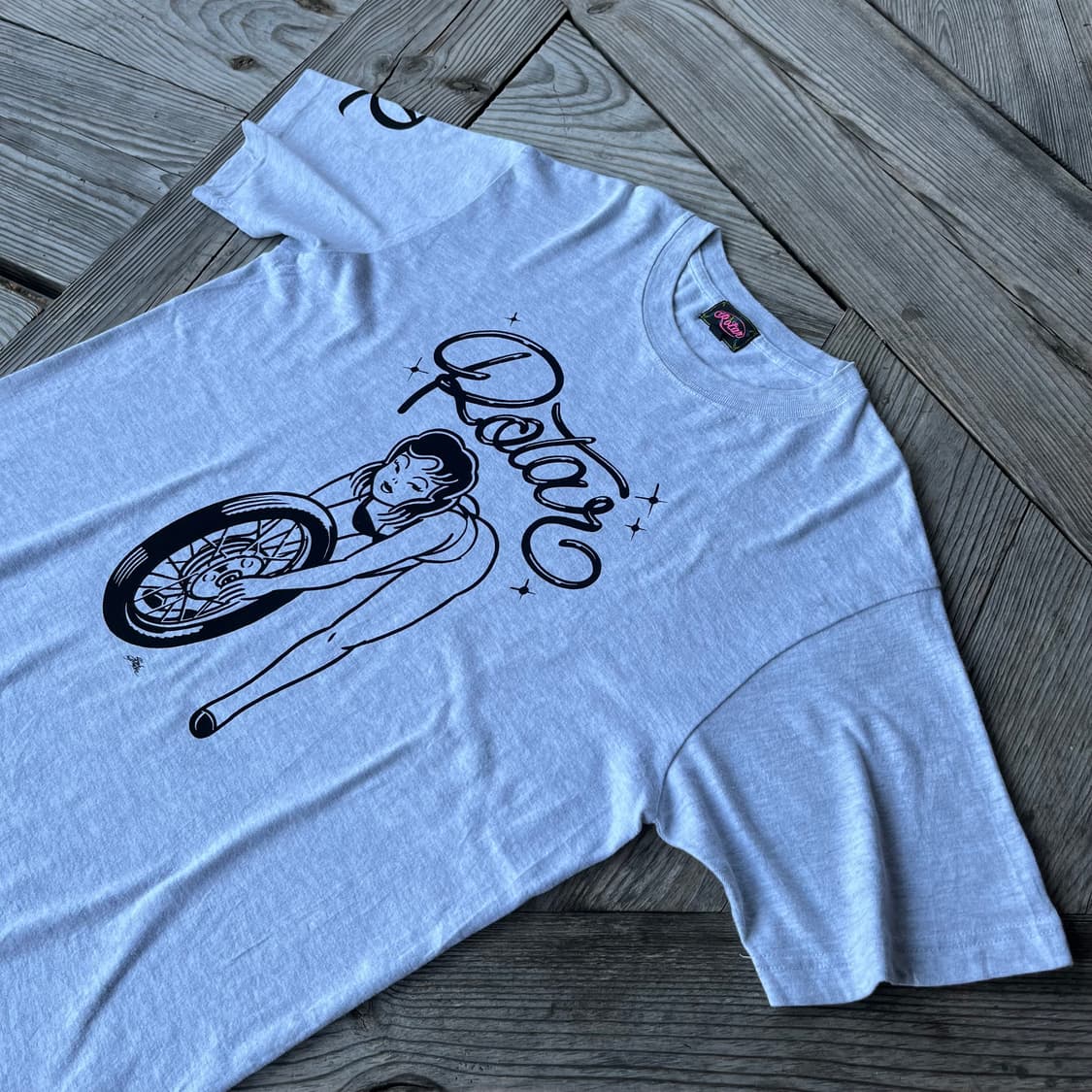 ROTAR “Pin-up Girl Wheel” Tee 상품이미지2