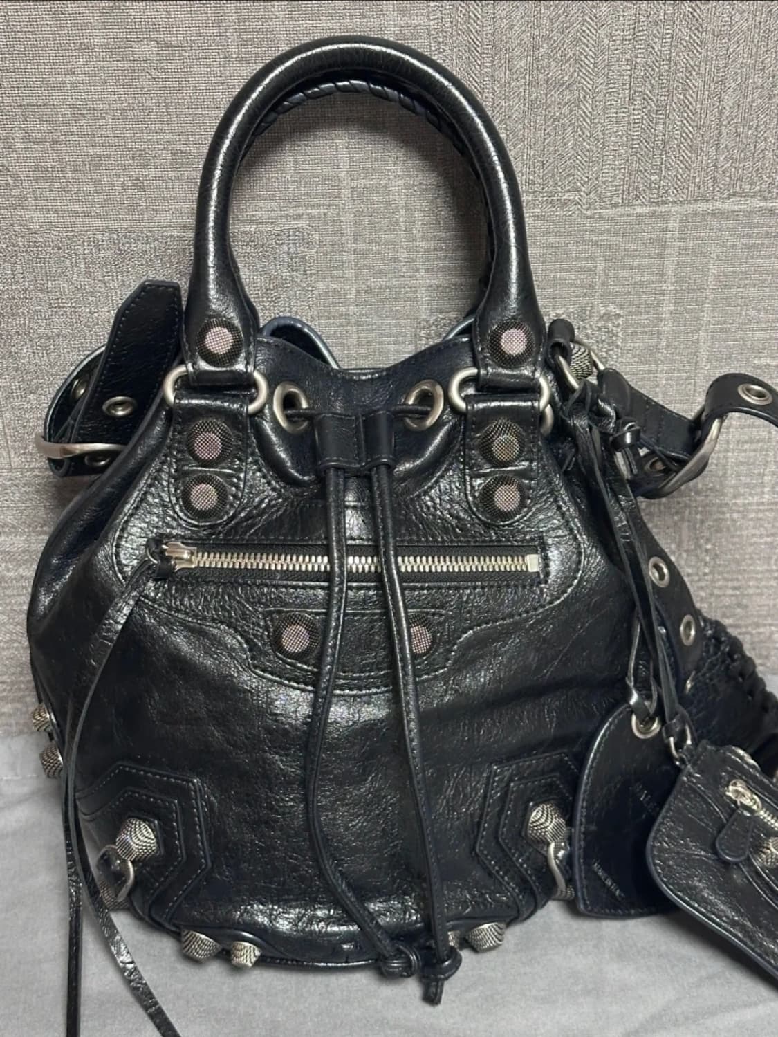 발렌시아가 르카골 버킷백 스몰 상품이미지2