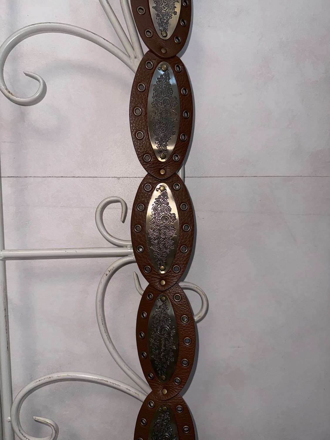 Guess brown gold logo punching belt 새제품 상품이미지7