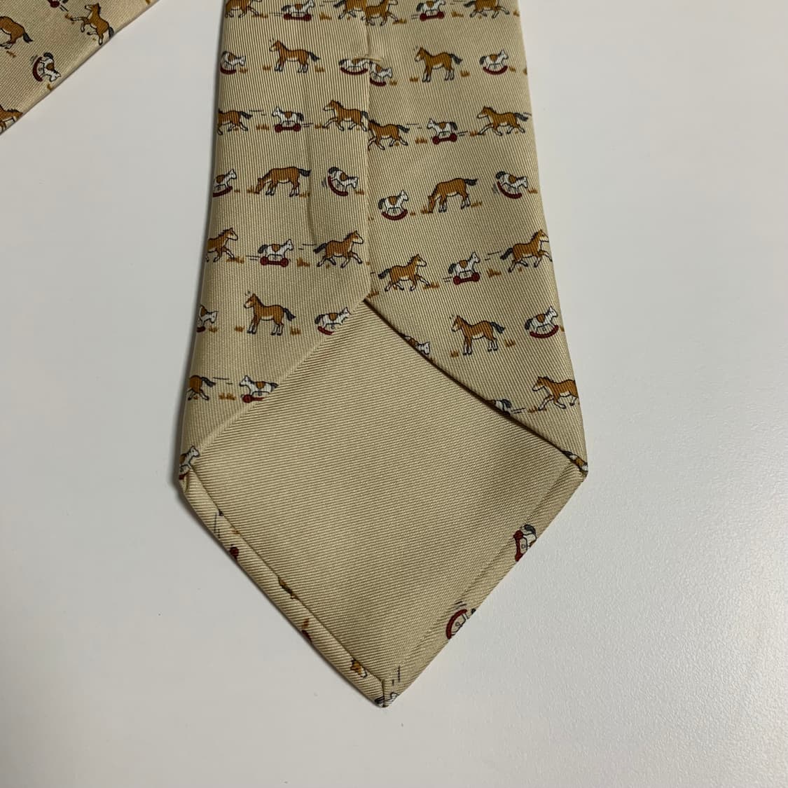에르메스(HERMES) 명품넥타이 100실크 최상급 9cm 상품이미지5