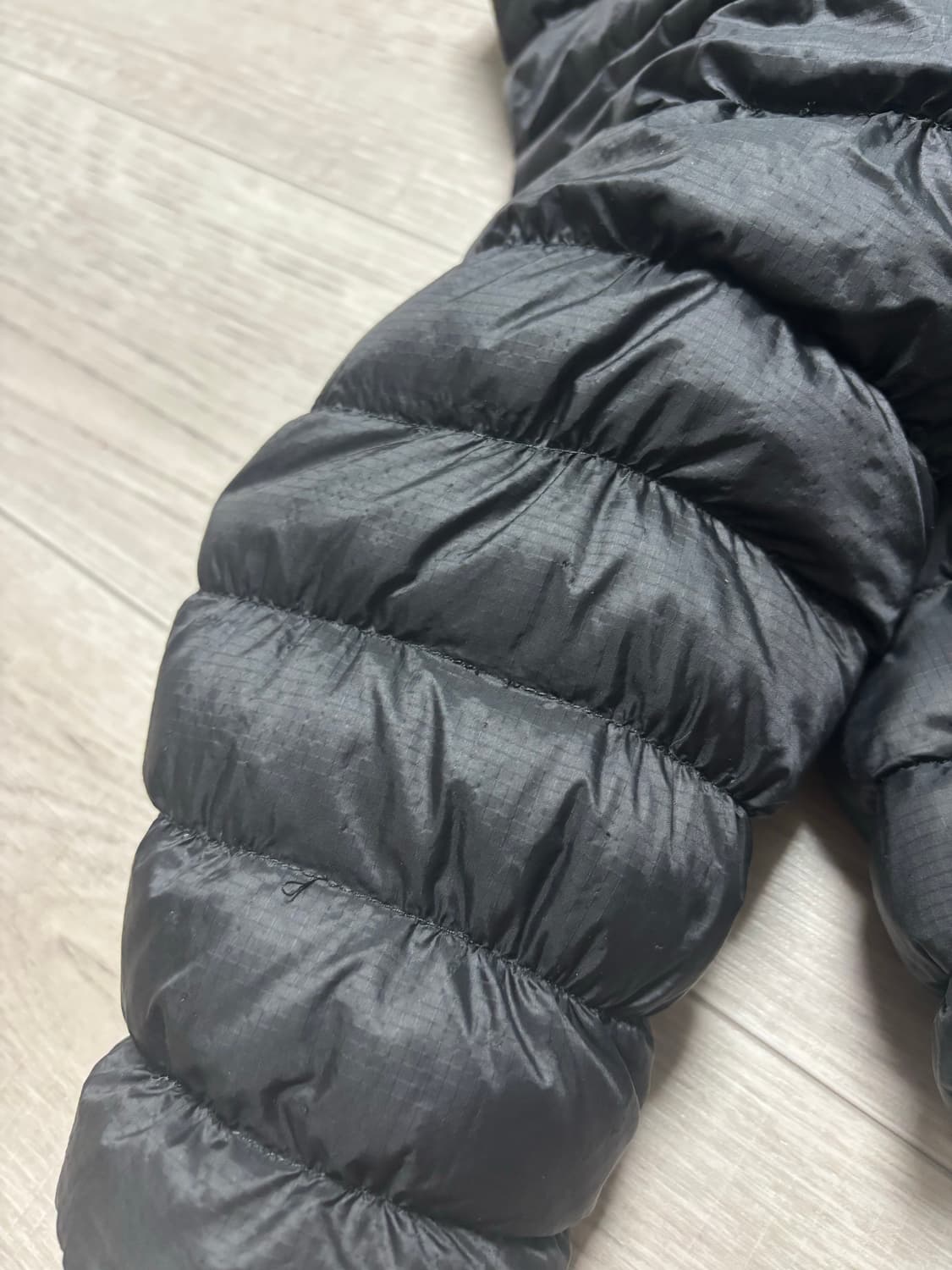 [m/하자 수선] 파타고니아 경량패딩 상품이미지7